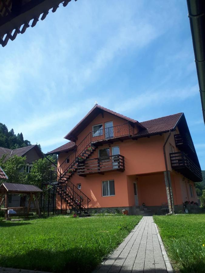Casa Keea Hotel Moeciu De Sus Exterior photo